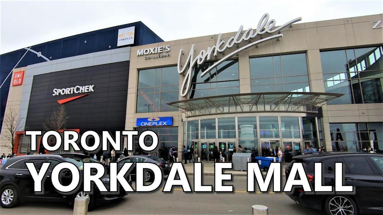 Executive Room In Toronto Next To Yorkdale Shopping Centre Екстериор снимка