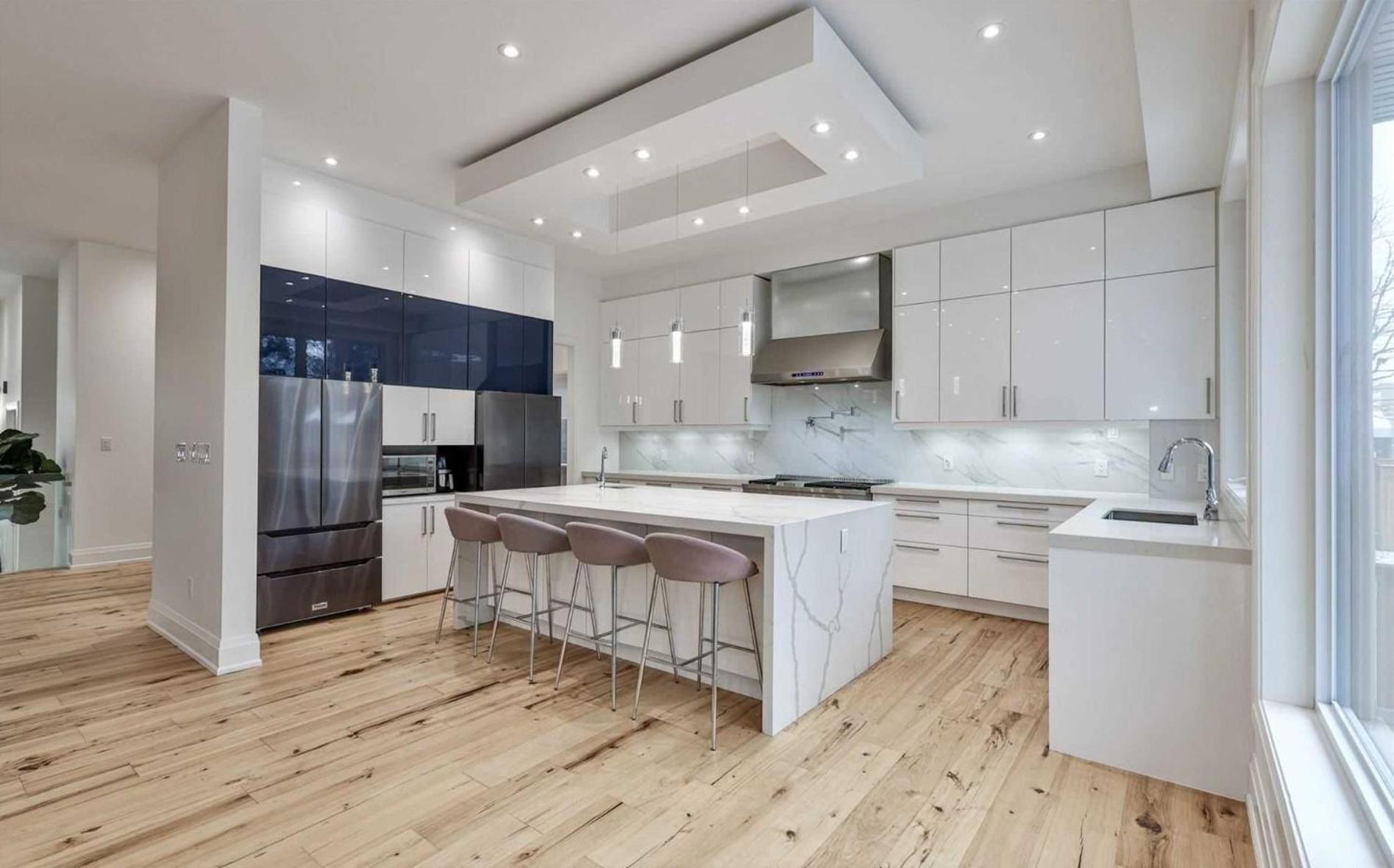 Executive Room In Toronto Next To Yorkdale Shopping Centre Екстериор снимка
